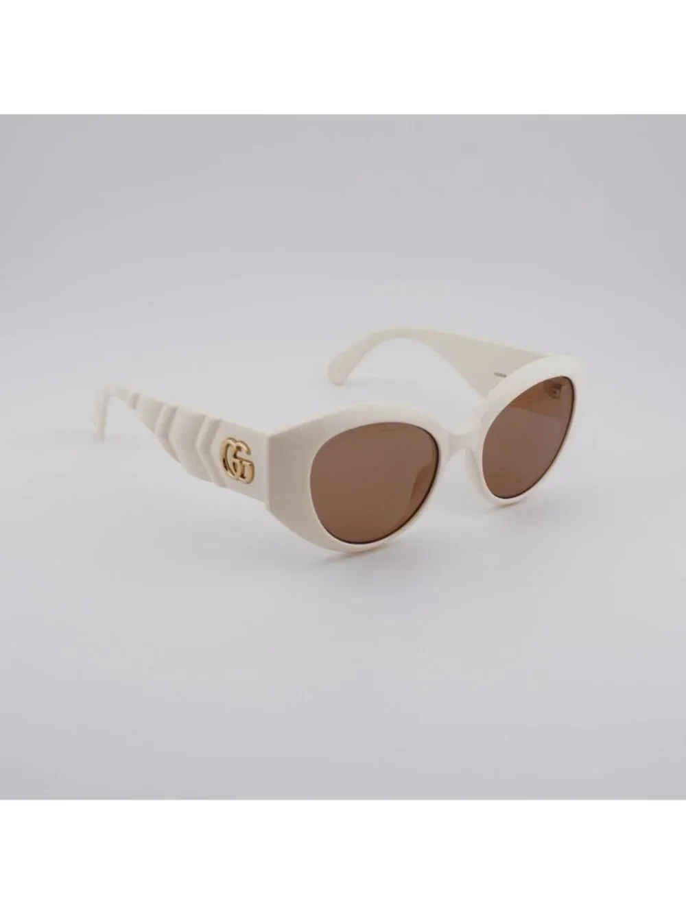 Gucci GG0809S 002 Sunglasses Ivory Cat Eye Frame, Brown Lenses